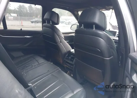 2015 BMW X5 xDrive50I z USA, uszkodzony, nr VIN 5UXKR6C50F0J76918